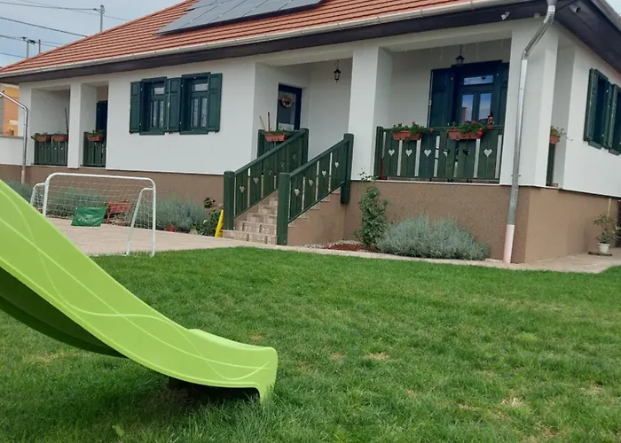 Pinko Vendeghaz Appartement Noszvaj